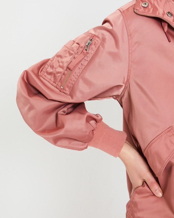  Hunter women's refined drawstring bomber : pale rose