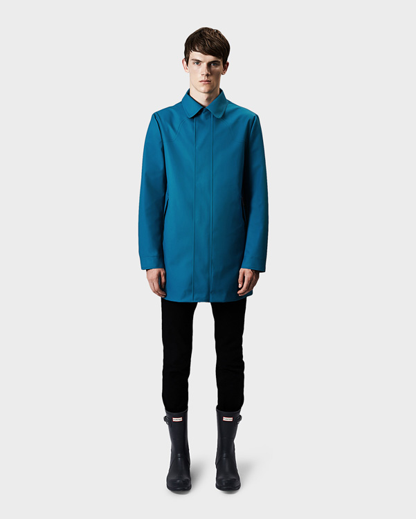  Hunter men's original rubberised raincoat : ocean blue