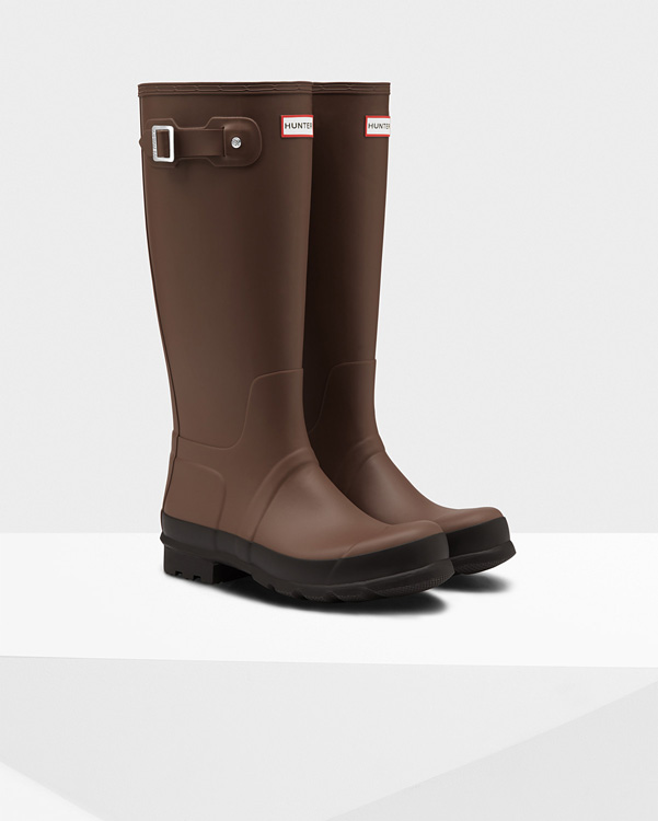  Hunter men's original tall wellington boots : soil/black