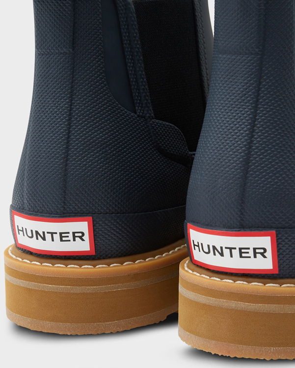  Hunter men's original moc toe chelsea boots : navy