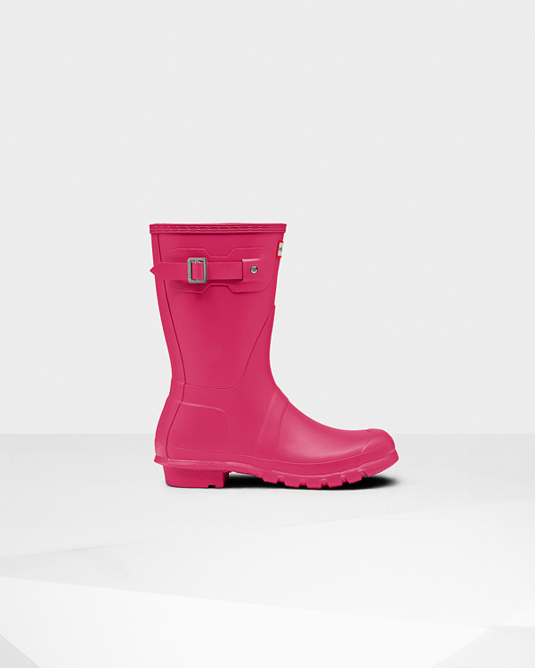  Hunter women's original short wellington boots : bright pink