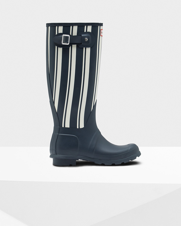  Hunter women's original garden stripe tall wellington boots : navy/white