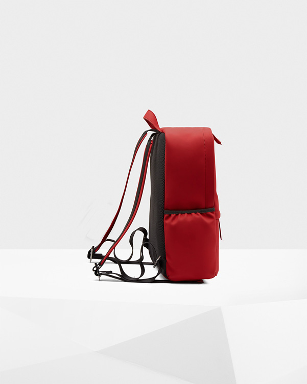  Hunter original rubberised backpack : military red