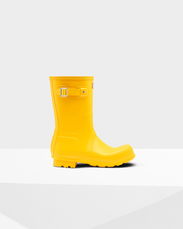  Hunter men's original short wellington boots : yellow