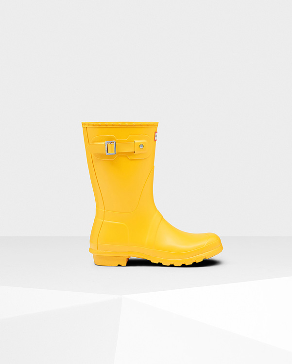  Hunter women's original short wellington boots : yellow