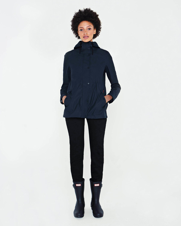  Hunter women's original lightweight rubberised jacket : navy